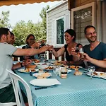 Mobil Homes Xxl2 4 - Le Ranch Des Volcans
