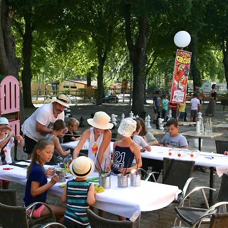 Mobil Homes Xxl2 4 - Le Ranch Des Volcans Camping *